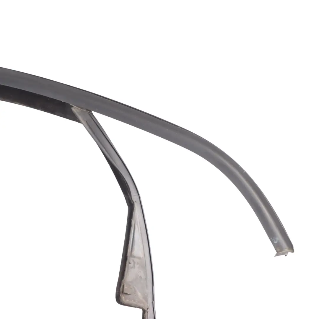 Mk5 5 Door Front Door Window Rubber Seal Right O/S to VW Volkswagen Golf with Part number 1K4837432B VW Volkswagen Golf Mk5 5 Door Front Door Window Rubber Seal Right O/S - SKU 1K4837432B - Part number 1K4837432B