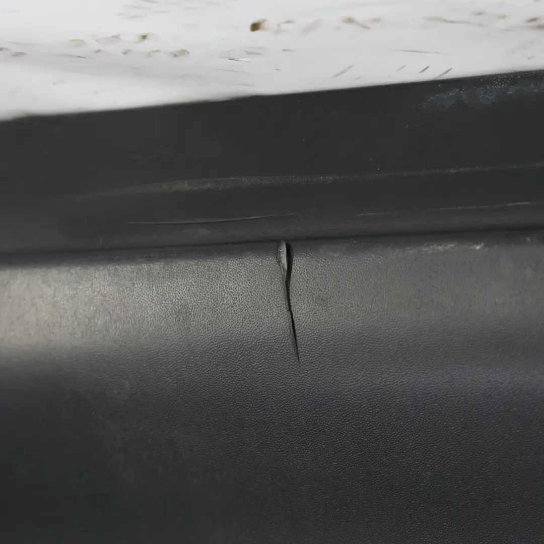 Volkswagen VW Golf 5 Osłona Zderzaka Tylnego Dolny Panel Czarny - SKU 1K6807521 - Numer Części 1K6807521