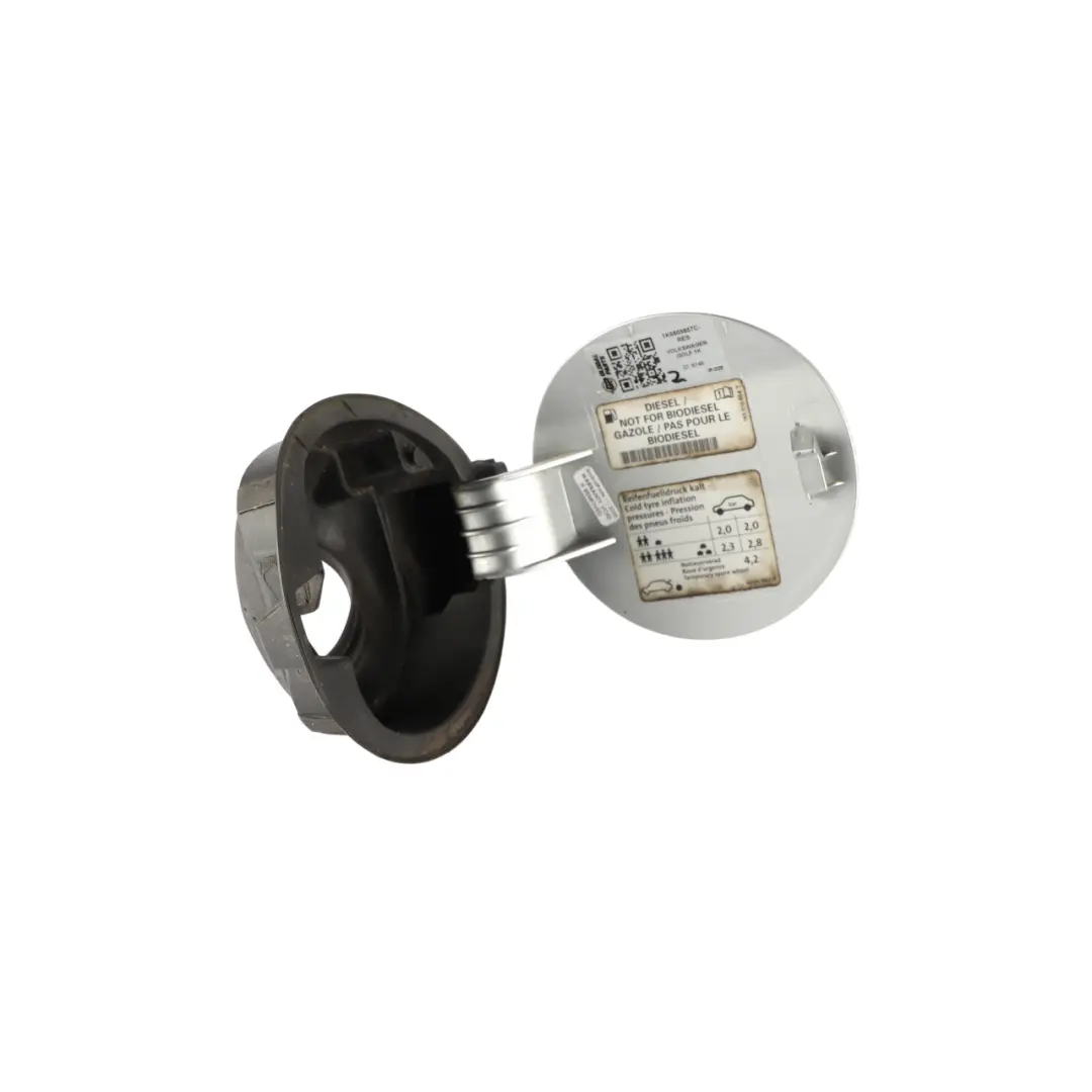 1K V Fuel Filler Tank Cap Cover Flap Reflex Silver - A7W to Volkswagen Golf with Part number 1K6809857C Volkswagen Golf 1K V Fuel Filler Tank Cap Cover Flap Reflex Silver - A7W - SKU 1K6809857C-RES - Part number 1K6809857C