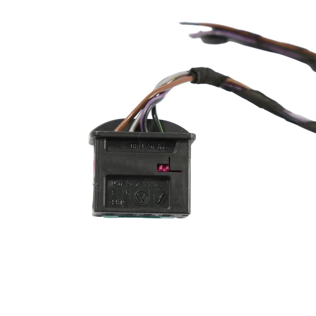 Mk5 1K Tail Outer Lamp Wiring Cable Rear Right O/S to Volkswagen Golf with Part number 1K6945096G Volkswagen Golf Mk5 1K Tail Outer Lamp Wiring Cable Rear Right O/S - SKU 1K6945096G-1 - Part number 1K6945096G