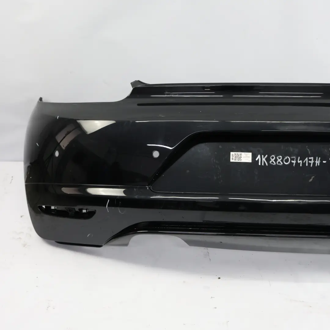 Osłona Tylnego Zderzaka Deep Black Czarny - C9X do Volkswagen VW Scirocco 3 o numerze 1K8807417H Volkswagen VW Scirocco 3 Osłona Tylnego Zderzaka Deep Black Czarny - C9X - SKU 1K8807417H-DBL1 - Numer Części 1K8807417H