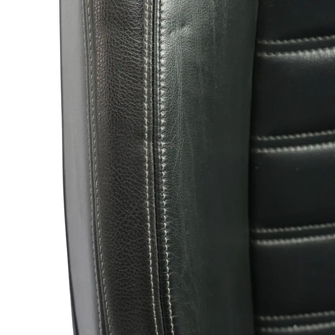 Mk3 Siège Avant Chauffant Droit 3 Portes Cuir Noir Gris pour Volkswagen Scirocco à propos du numéro de pièce 1K8881806AS Volkswagen Scirocco Mk3 Siège Avant Chauffant Droit 3 Portes Cuir Noir Gris - SKU 1K8881806AS-1 - Numéro de pièce 1K8881806AS