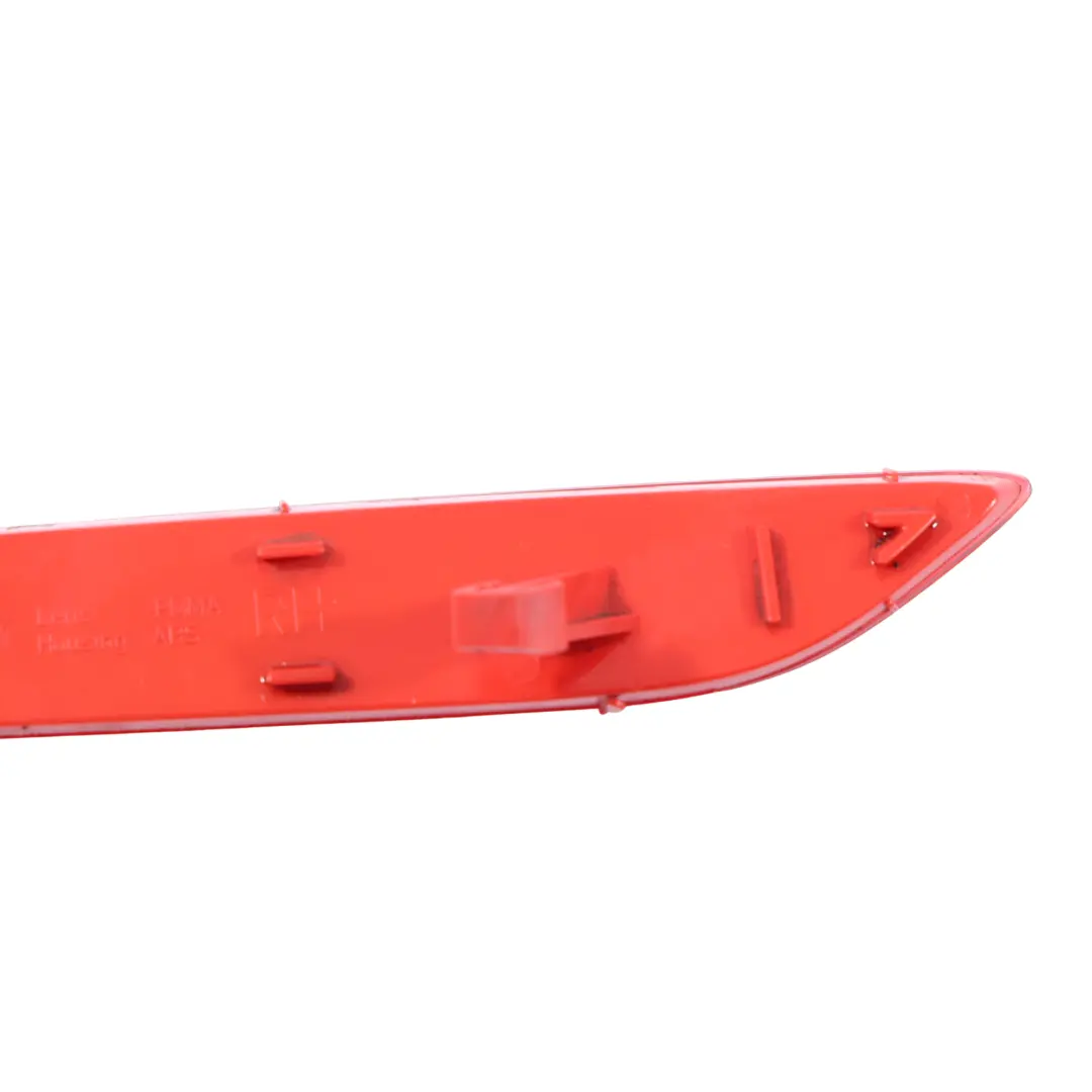 Mk3 Hintere Stoßstange Licht Reflektor Rechts für VW Volkswagen Scirocco mit Teilenummer 1K8945106 VW Volkswagen Scirocco Mk3 Hintere Stoßstange Licht Reflektor Rechts - SKU 1K8945106 - Teilenummer 1K8945106