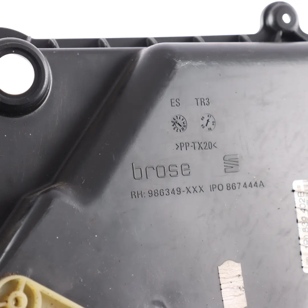 Mk2 1P Rear Window Lifter Regulator Mechanism Right O/S 1P0839402B to Seat Leon with Part number 1P0839462B Seat Leon Mk2 1P Rear Window Lifter Regulator Mechanism Right O/S 1P0839402B - SKU 1P0839462B - Part number 1P0839462B