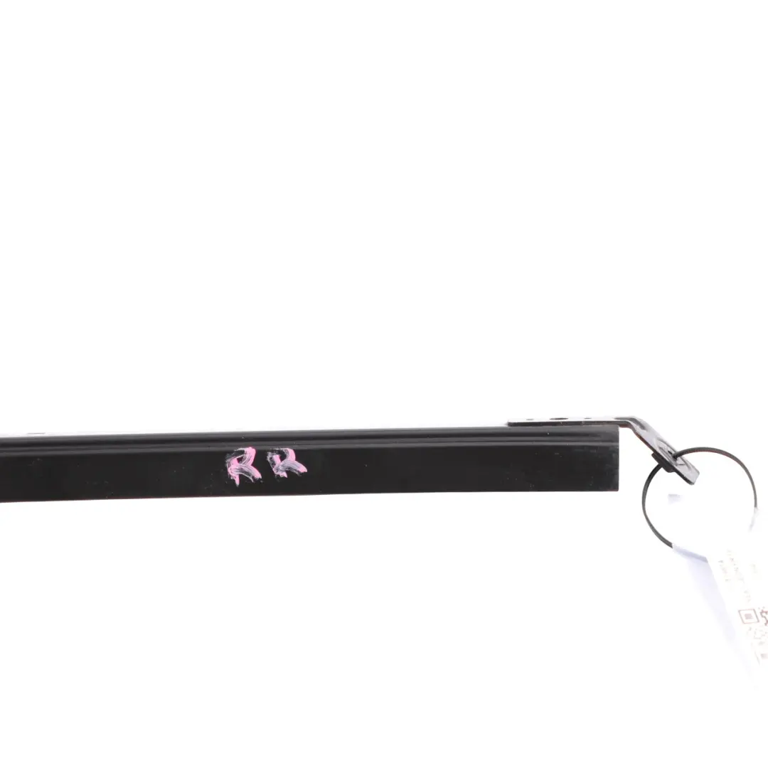 1P Rear Door Window Lifter Guide Rail Panel Strip Right O/S to Seat Leon with Part number 1P0839614 Seat Leon 1P Rear Door Window Lifter Guide Rail Panel Strip Right O/S - SKU 1P0839614 - Part number 1P0839614