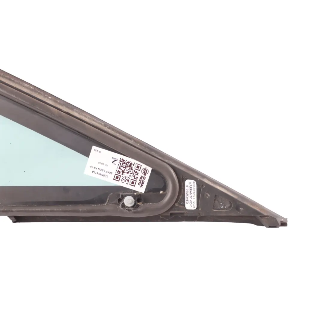 1P Mk2 Front Door Fixed WIndow Glass Triangle AS2 Left N/S to Seat Leon with Part number 1P0845411A Seat Leon 1P Mk2 Front Door Fixed WIndow Glass Triangle AS2 Left N/S - SKU 1P0845411A - Part number 1P0845411A