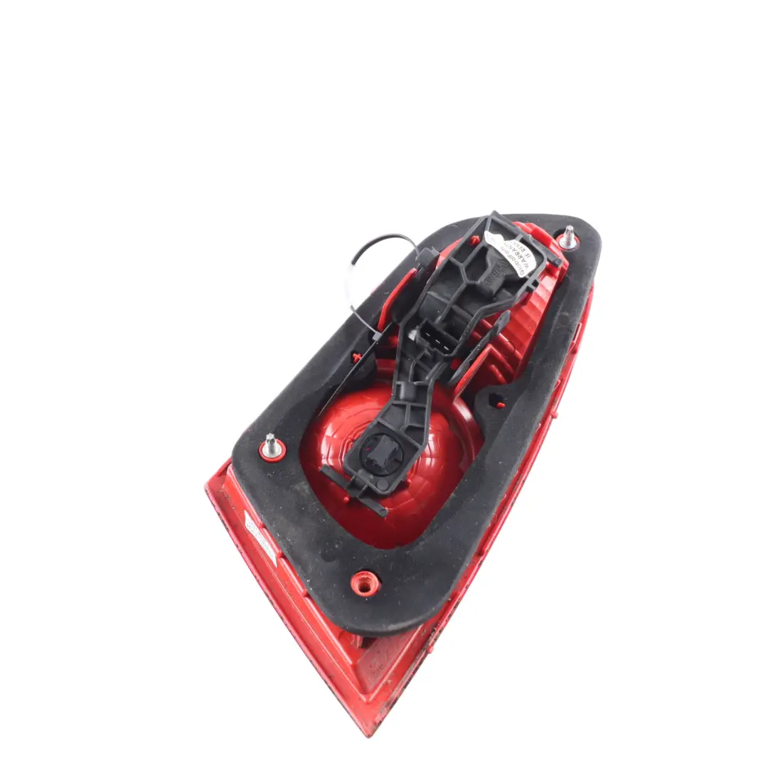 Mk2 1P Rear Tail Light Lamp Inner Side Left N/S to Seat Leon with Part number 1P0945093G Seat Leon Mk2 1P Rear Tail Light Lamp Inner Side Left N/S - SKU 1P0945093G - Part number 1P0945093G