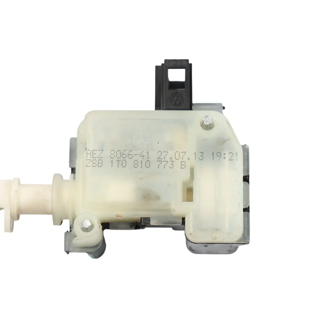 Volkswagen VW Touran 1T Siłownik Klapki Osłony Pokrywy Paliwa - SKU 1T0810773B - Numer Części 1T0810773B