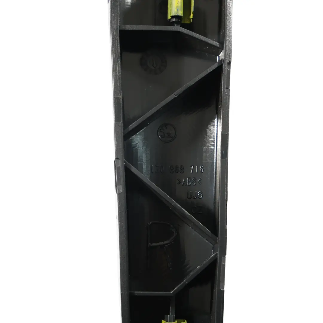 Skoda Octavia 2 Türkarte Griff Aussparung Mount Hinten Rechts - SKU 1Z0868716 - Teilenummer 1Z0868716
