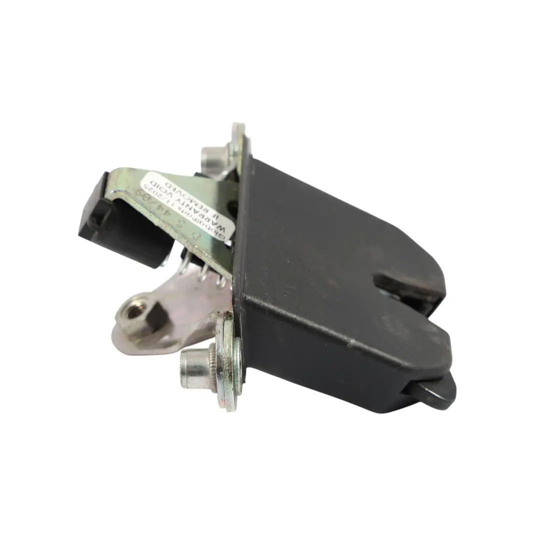 Zamek Klapy Bagażnika do Skoda Octavia II o numerze 1Z5827501D Skoda Octavia II Zamek Klapy Bagażnika - SKU 1Z5827501D-1 - Numer Części 1Z5827501D