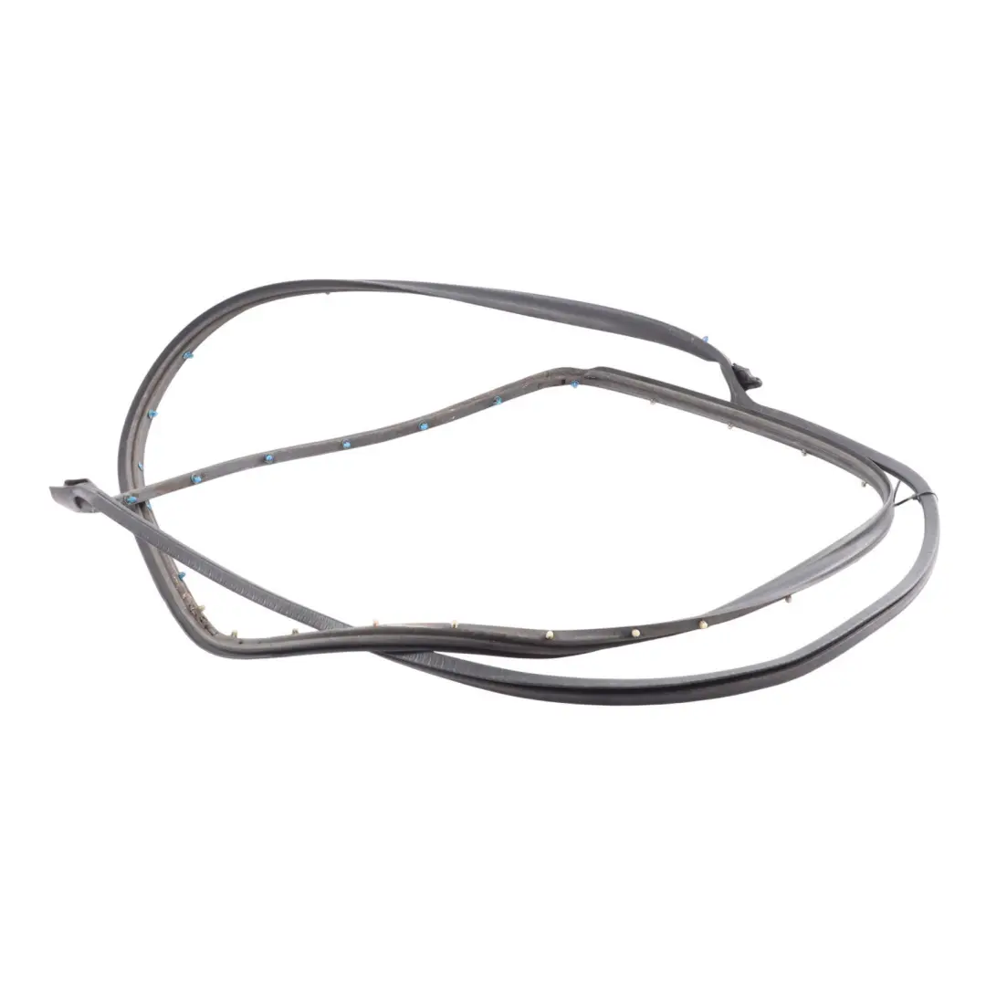 1Z Outer Door Edge Seak Gasket Rubber Rear Right O/S to Skoda Octavia with Part number 1Z5839698D Skoda Octavia 1Z Outer Door Edge Seak Gasket Rubber Rear Right O/S - SKU 1Z5839698D - Part number 1Z5839698D