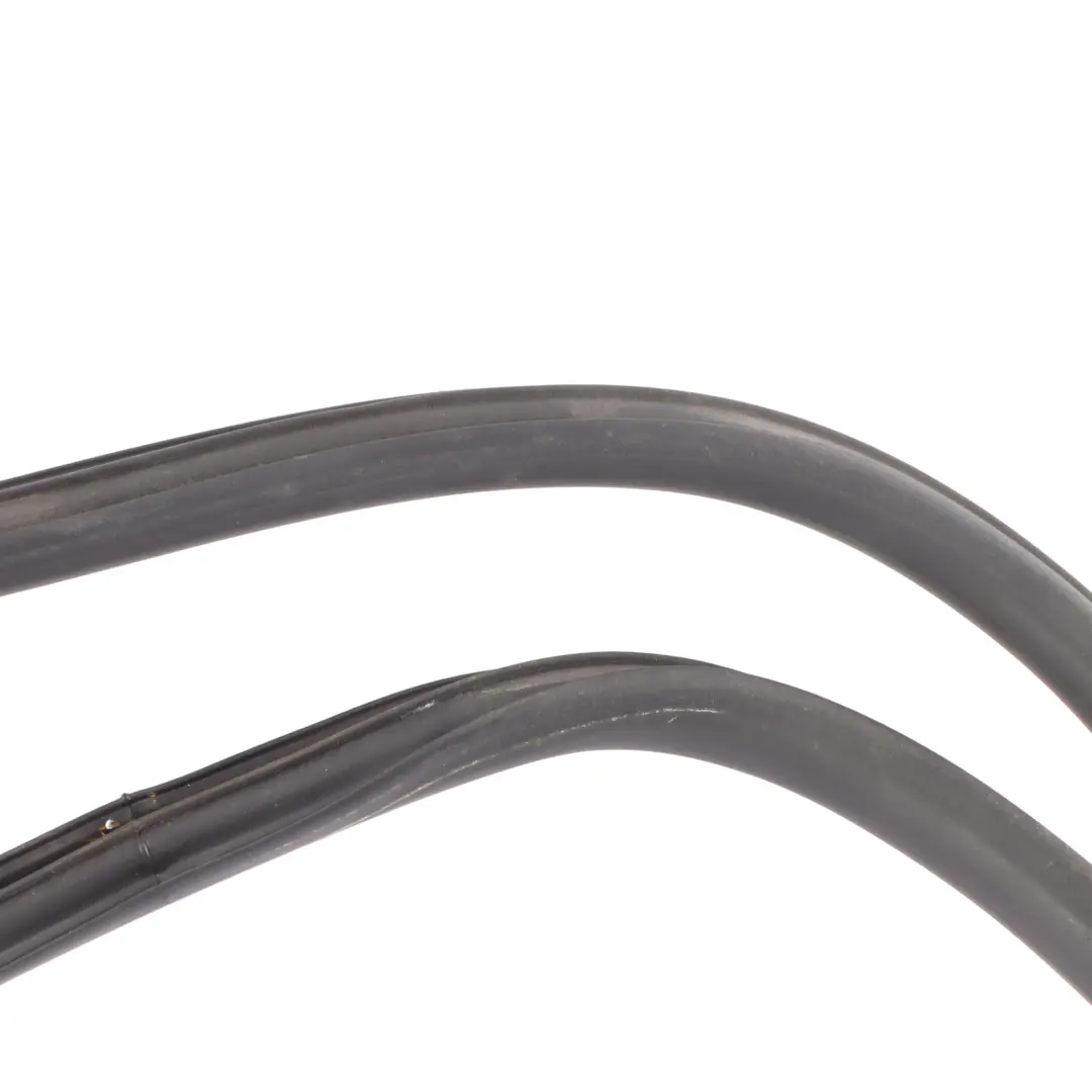 Skoda Octavia MK2 1Z Hatchback Hinten Tür Links Rechts Dichtung - SKU 1Z5867367K - Teilenummer 1Z5867367K