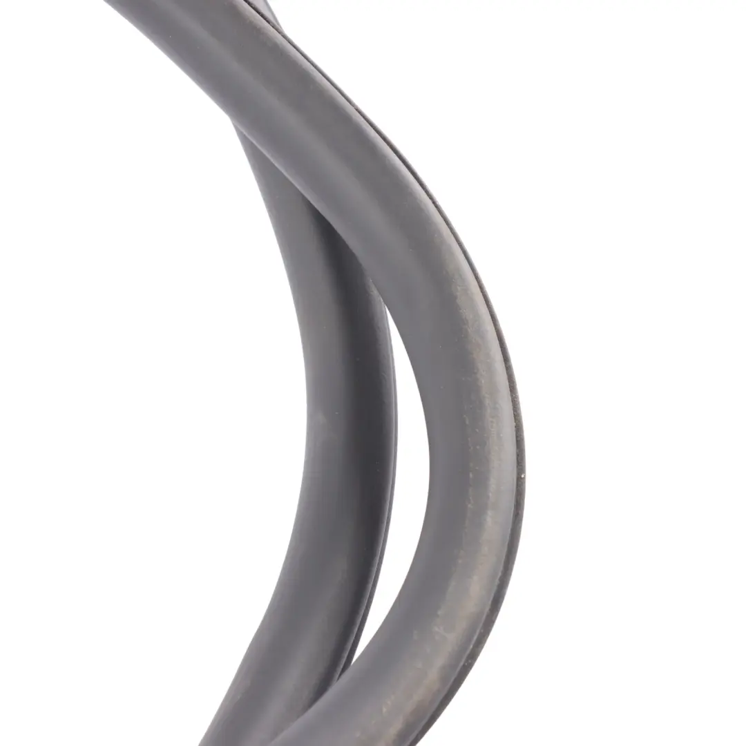 Skoda Octavia Mk2 1Z Hatchback Rear Door Left Right N/O/S Seal Gasket - SKU 1Z5867367K - Part number 1Z5867367K