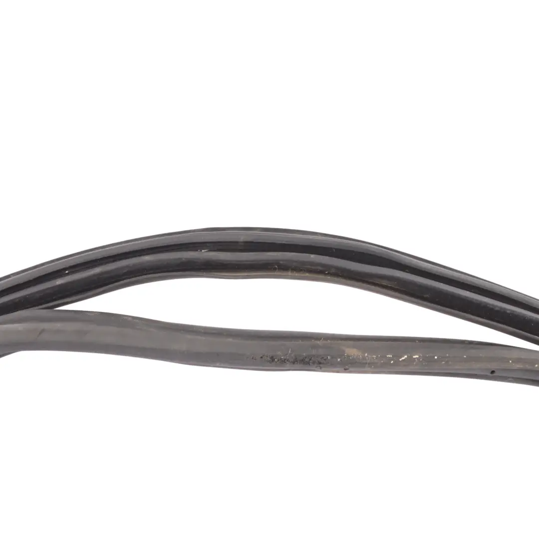 Sliding Door Seal Gasket Rubber Right O/S JK21-V253A10-AB to Ford Transit Custom with Part number 2451542 Ford Transit Custom Sliding Door Seal Gasket Rubber Right O/S JK21-V253A10-AB - SKU 2451542 - Part number 2451542