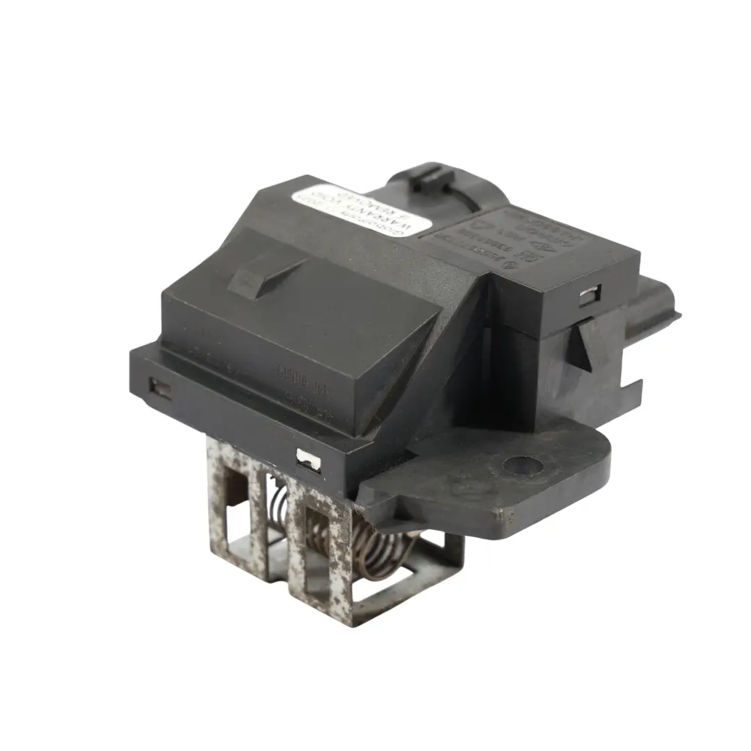 C453 Radiator Fan Resistor Cooling Unit Motor Module to Smart Fortwo with Part number 255507773R Smart Fortwo C453 Radiator Fan Resistor Cooling Unit Motor Module - SKU 255507773R - Part number 255507773R