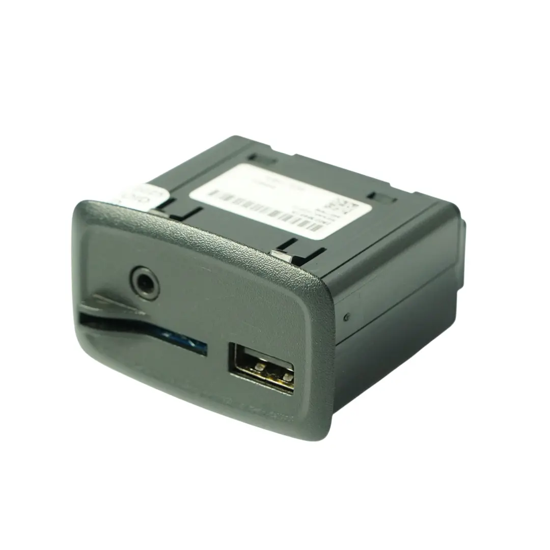 C453 USB Unidad De Control Puerto Para Tarjeta SD AUX per Smart Fortwo con numero di parte 280236951R Smart Fortwo C453 USB Unidad De Control Puerto Para Tarjeta SD AUX - SKU 280236951R - Numero di parte 280236951R