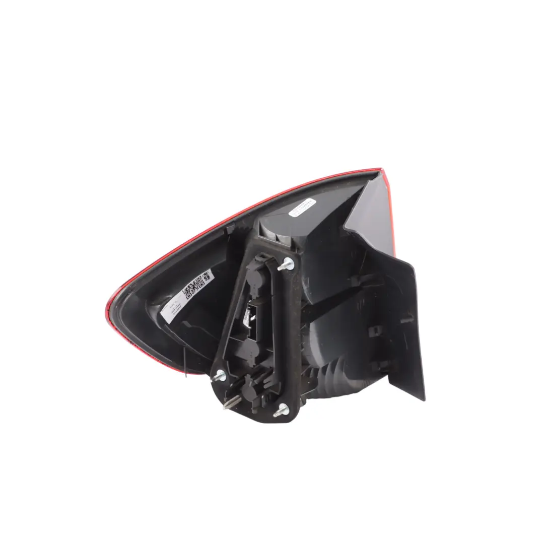 Lampada Laterale Nel Pannello Laterale Posteriore Destro per BMW X1 E84 con numero di parte 2990110 BMW X1 E84 Lampada Laterale Nel Pannello Laterale Posteriore Destro - SKU 2990110 - Numero di parte 2990110