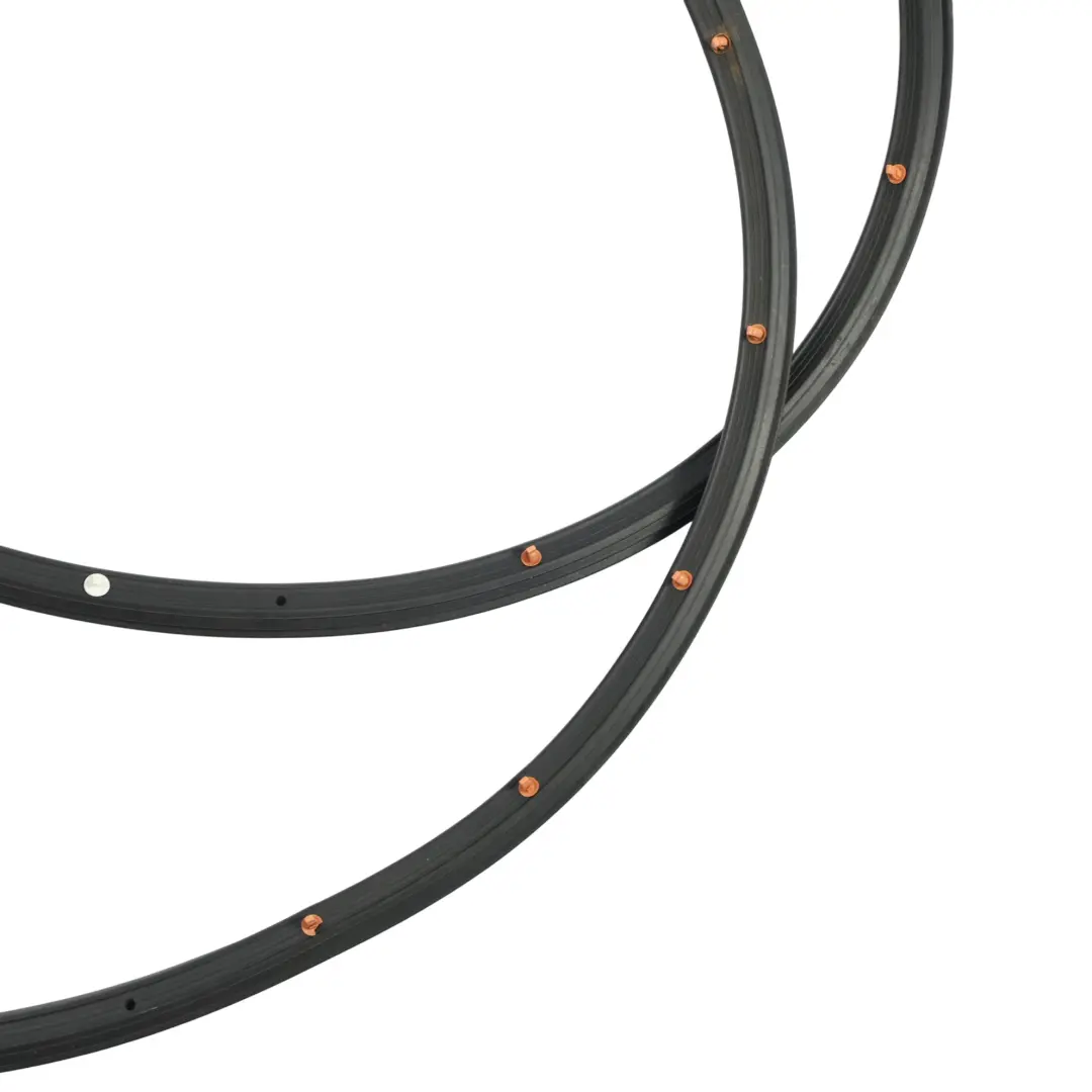 Joint D'Étanchéité Extérieur Gauche De Porte Arrière pour VW Amarok NF à propos du numéro de pièce 2HJ839787B VW Amarok NF Joint D'Étanchéité Extérieur Gauche De Porte Arrière - SKU 2HJ839787B - Numéro de pièce 2HJ839787B