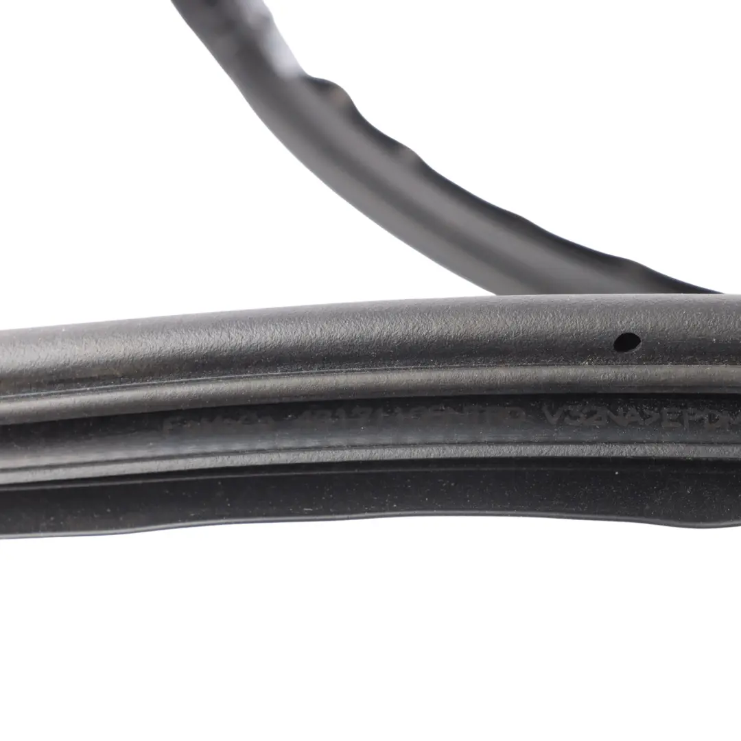 Mk2 Rear Door Seal Rubber Gasket Inner Right O/S to VW Volkswagen Amarok with Part number 2HJ839912B VW Volkswagen Amarok Mk2 Rear Door Seal Rubber Gasket Inner Right O/S - SKU 2HJ839912B - Part number 2HJ839912B