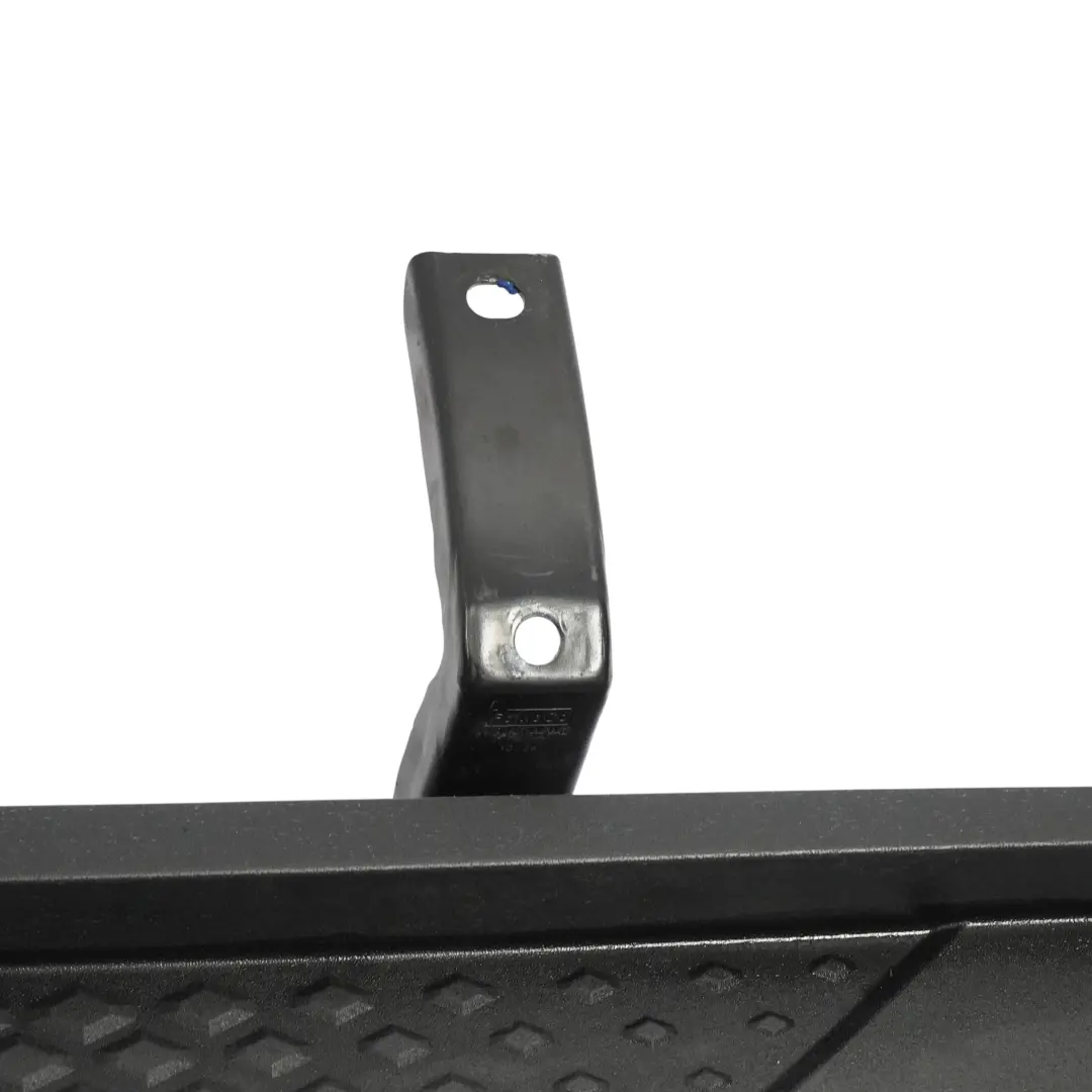 Peldaño Lateral Panel Umbral De Puerta Delantero Derecho para VW Amarok NF con número de pieza 2HJ854750 VW Amarok NF Peldaño Lateral Panel Umbral De Puerta Delantero Derecho - SKU 2HJ854750 - Número de pieza 2HJ854750