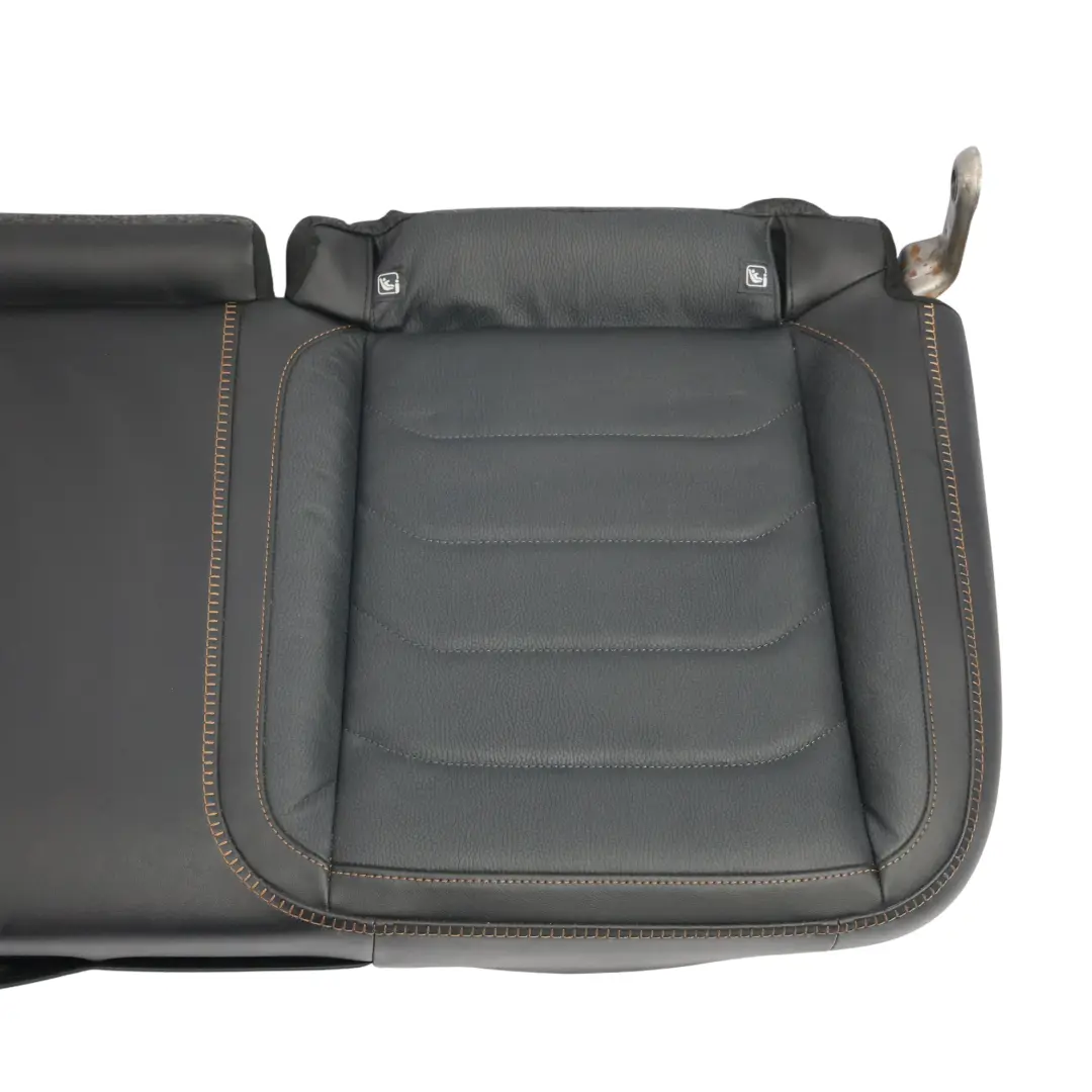 Panca Posteriore Divano Base Inferiore Divano Pelle per VW Amarok NF con numero di parte 2HJ883405BG VW Amarok NF Panca Posteriore Divano Base Inferiore Divano Pelle - SKU 2HJ883405BG - Numero di parte 2HJ883405BG