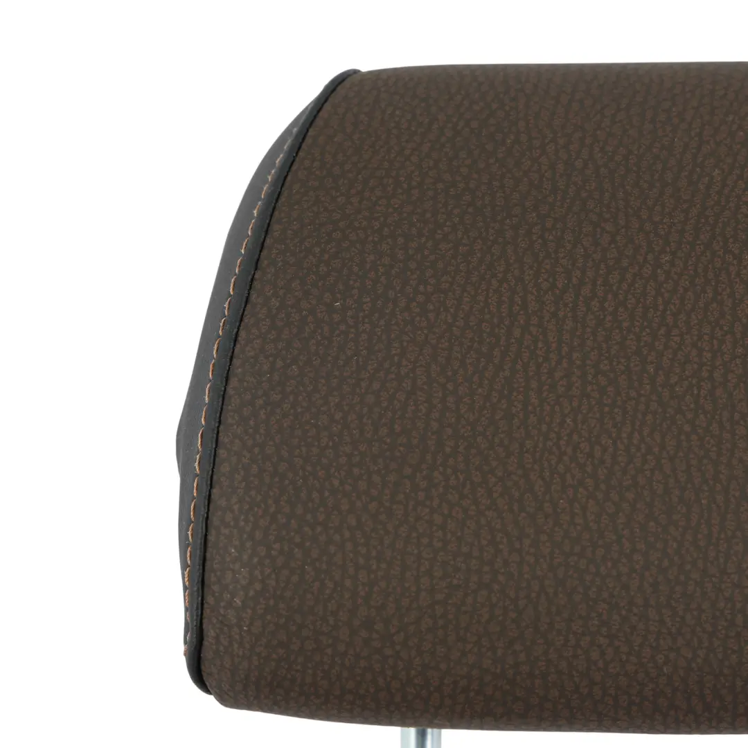 Poggiatesta Sedile Posteriore Sinistro Destro Pelle Rodeo Brown per VW Amarok NF con numero di parte 2HJ885901D VW Amarok NF Poggiatesta Sedile Posteriore Sinistro Destro Pelle Rodeo Brown - SKU 2HJ885901D - Numero di parte 2HJ885901D