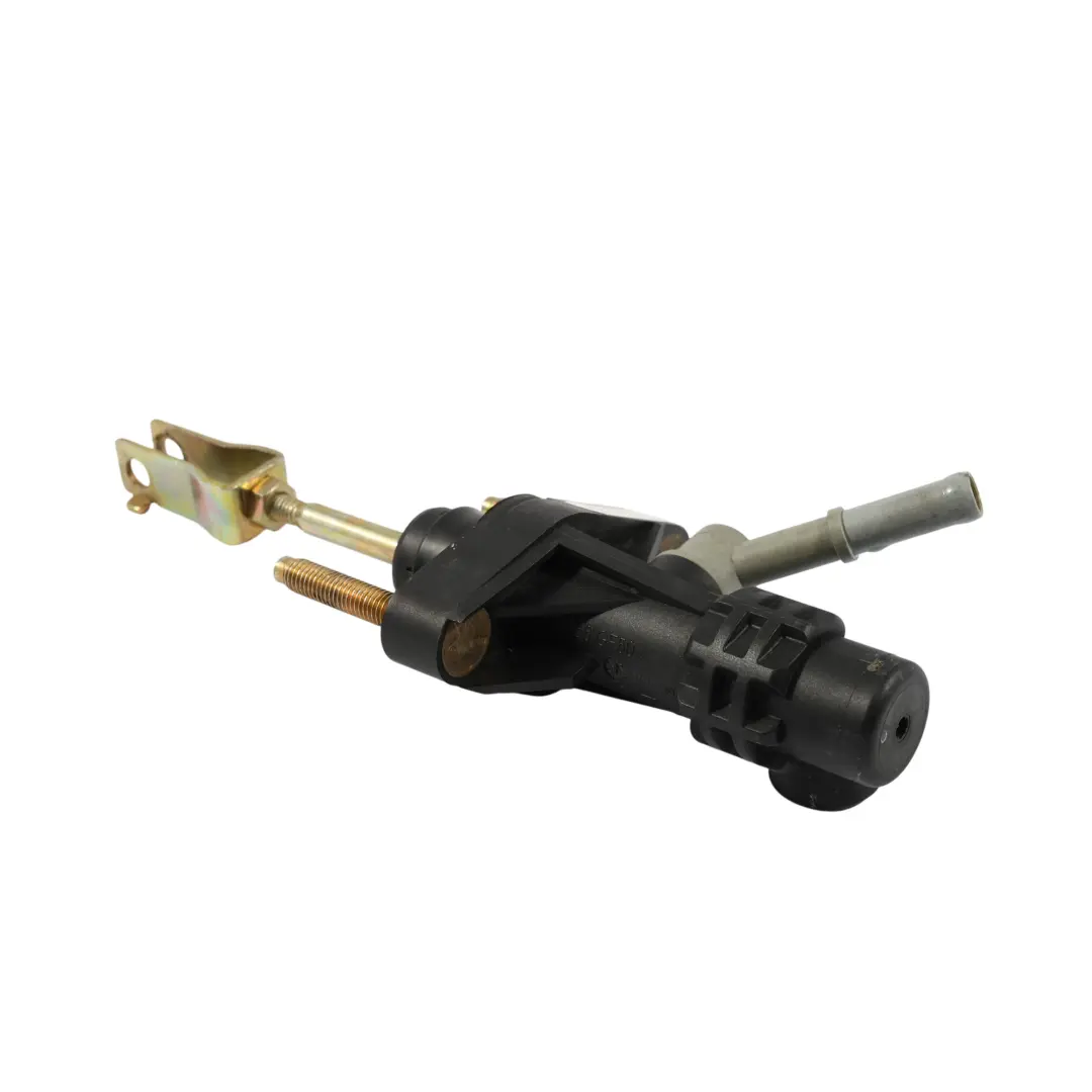 XP10 Clutch Master Cylinder to Toyota Yaris with Part number 314200D050 Toyota Yaris XP10 Clutch Master Cylinder - SKU 314200D050 - Part number 314200D050