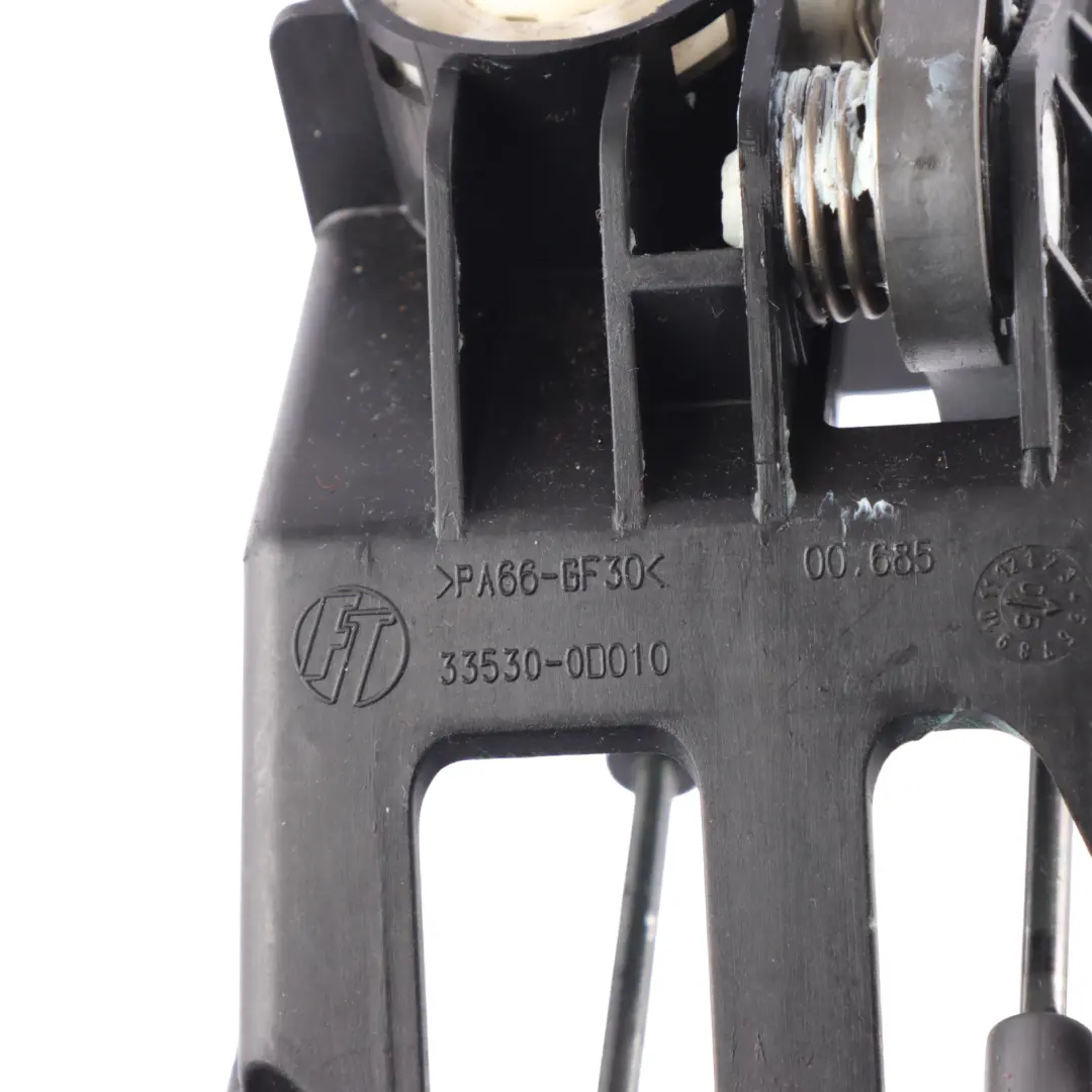 Toyota Yaris XP10 Manual Gearbox Gear Selector Linkage 5 Speed - SKU 335300D010 - Part number 335300D010