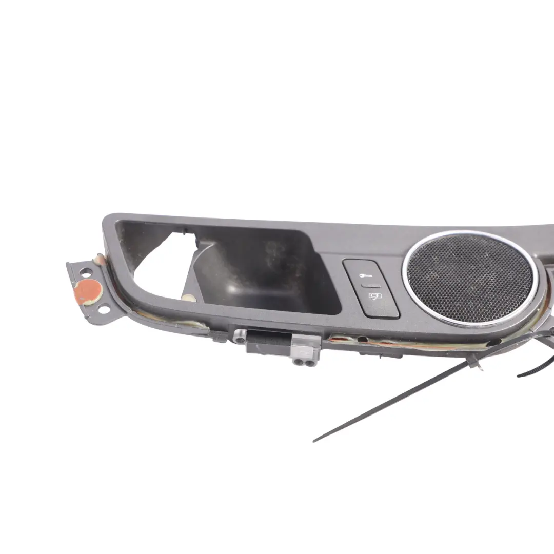 Mk1 Front Door Inner Handle Cover Right O/S to VW Volkswagen Phaeton with Part number 3D0837114 VW Volkswagen Phaeton Mk1 Front Door Inner Handle Cover Right O/S - SKU 3D0837114 - Part number 3D0837114