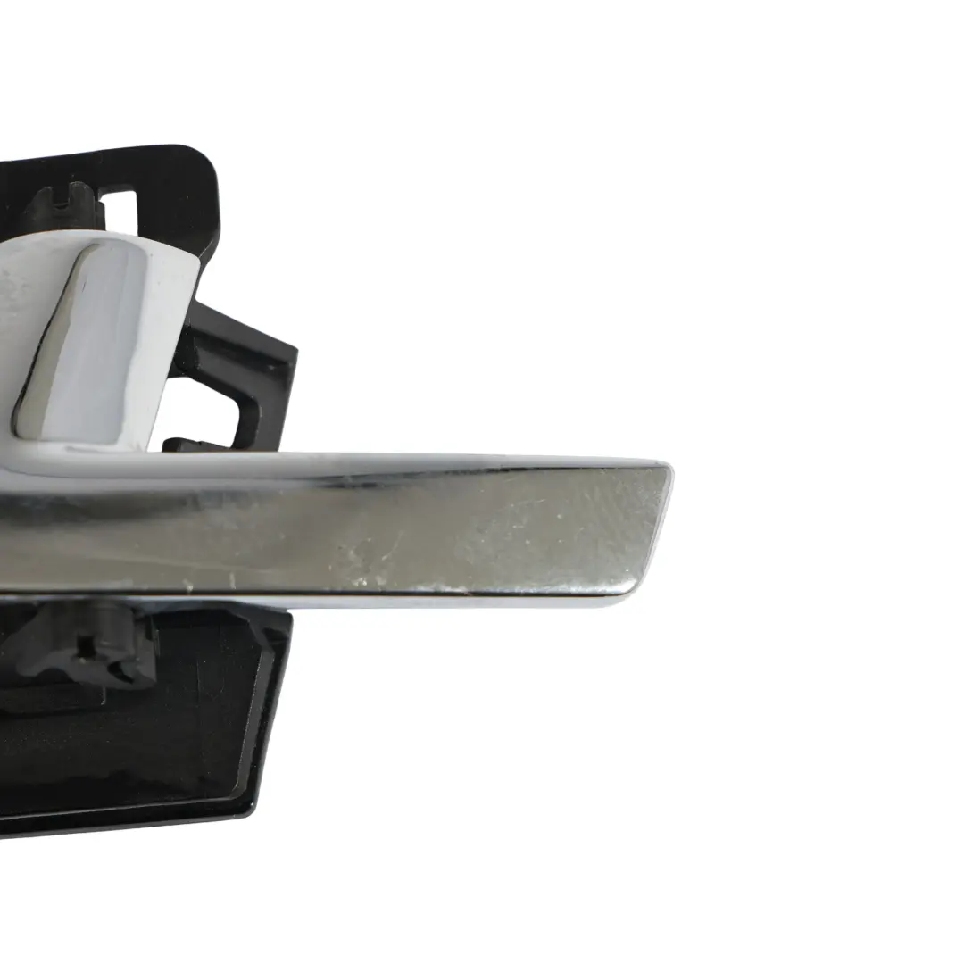 Asidero Interior Puerta Delantera Izquierda para Volkswagen Phaeton 3D con número de pieza 3D0837617D Volkswagen Phaeton 3D Asidero Interior Puerta Delantera Izquierda - SKU 3D0837617D - Número de pieza 3D0837617D