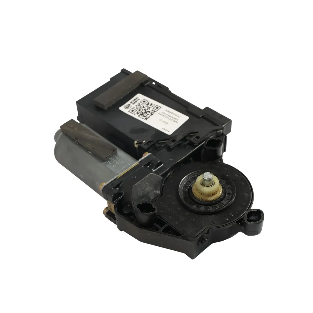 Door Window Lifter Motor Rear Left N/S to Volkswagen Phaeton 3D with Part number 3D0959703D Volkswagen Phaeton 3D Door Window Lifter Motor Rear Left N/S - SKU 3D0959703D - Part number 3D0959703D