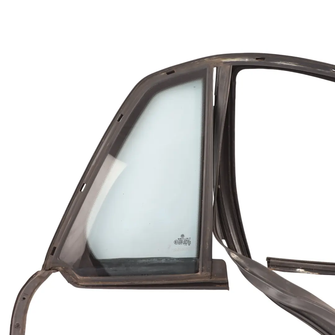 GP0 3D Window Seal Door Rear Right O/S Fixed Window Glass to VW Phaeton with Part number 3D4839432CG VW Phaeton GP0 3D Window Seal Door Rear Right O/S Fixed Window Glass - SKU 3D4839432CG - Part number 3D4839432CG