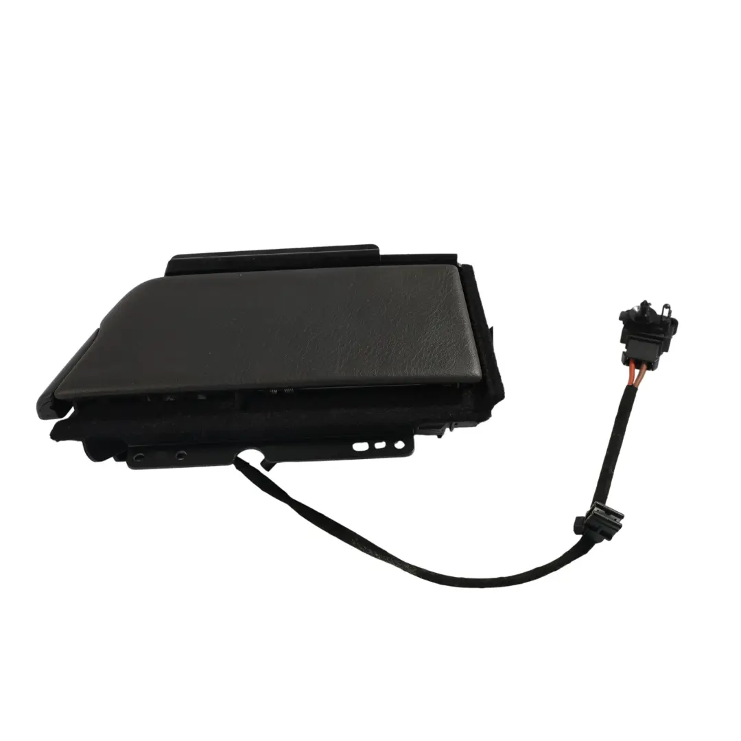 Popielniczki Drzwi Tylna Lewy Tył do Volkswagen Phaeton 3D o numerze 3D4857405 Volkswagen Phaeton 3D Popielniczki Drzwi Tylna Lewy Tył - SKU 3D4857405 - Numer Części 3D4857405