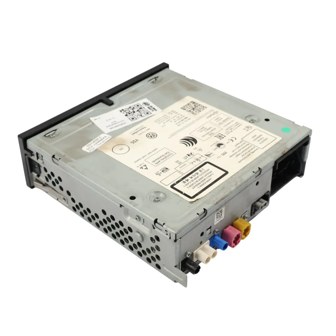 Autoradio stéréo avec navigation satellite pour VW Volkswagen Golf Mk7 à propos du numéro de pièce 3Q0035874B VW Volkswagen Golf Mk7 Autoradio stéréo avec navigation satellite - SKU 3Q0035874B - Numéro de pièce 3Q0035874B