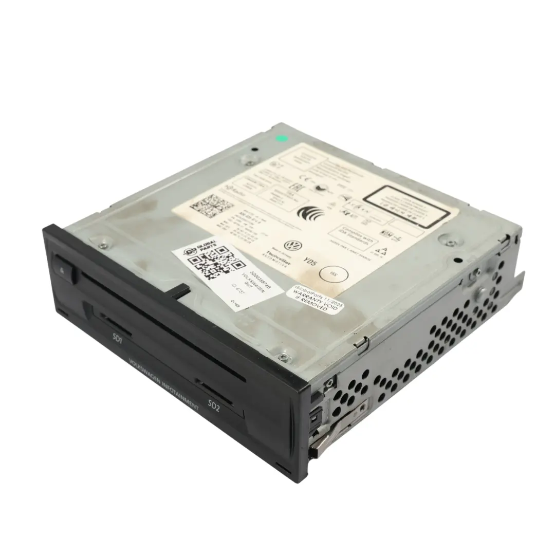 Autoradio stéréo avec navigation satellite pour VW Volkswagen Golf Mk7 à propos du numéro de pièce 3Q0035874B VW Volkswagen Golf Mk7 Autoradio stéréo avec navigation satellite - SKU 3Q0035874B - Numéro de pièce 3Q0035874B