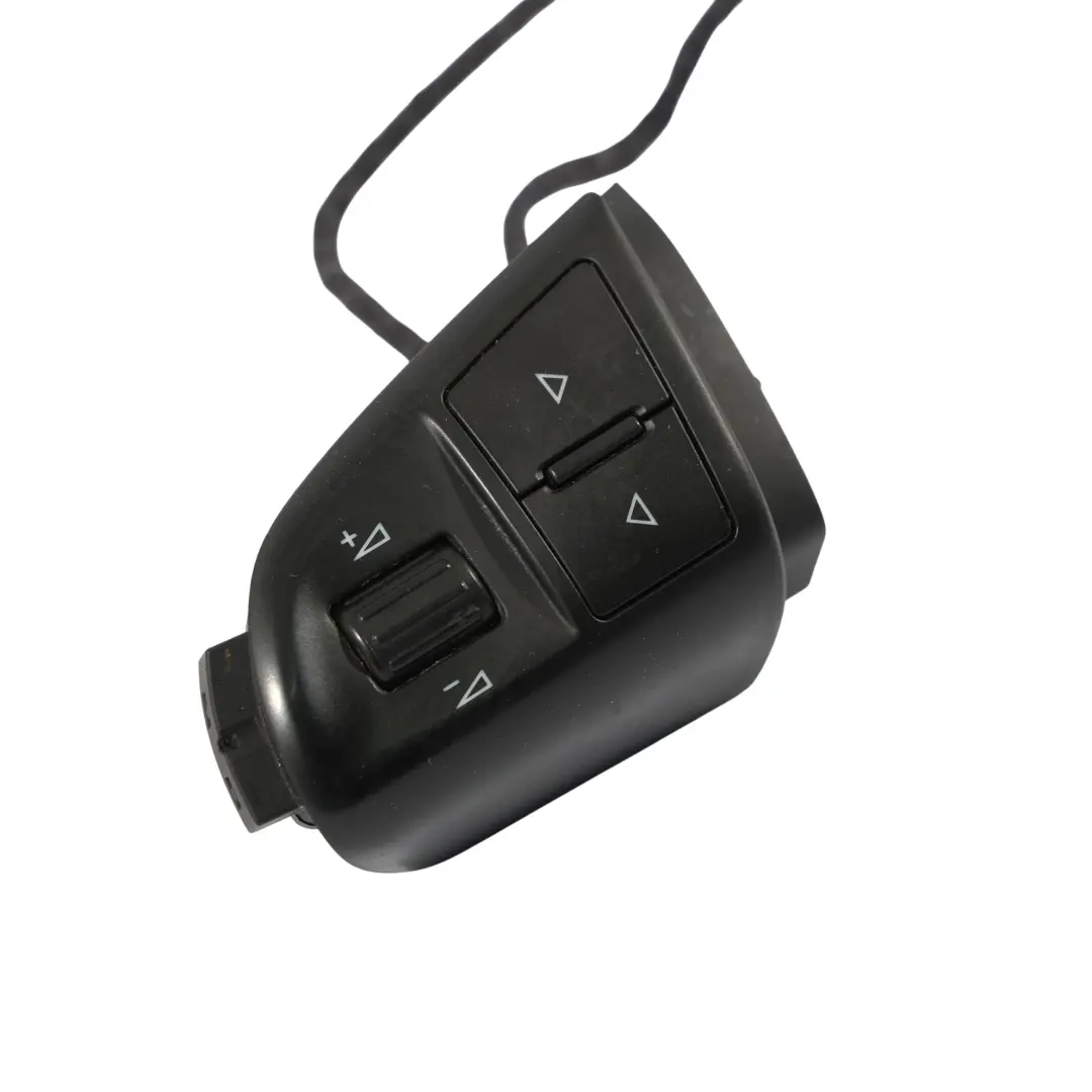 Skoda Octavia Mk2 Przełączniki Kierownicy Multifunkcja 3T0959538 - SKU 3T0959537 - Numer Części 3T0959537