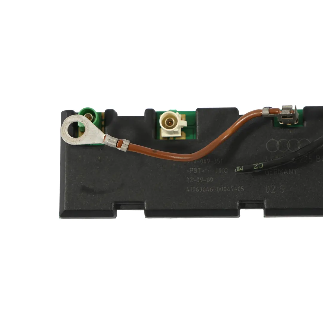 Audi A8 D3 Aerial Amplifier Antenna Receiver Signal Booster Unit - SKU 4E0035225BQ - Part number 4E0035225BQ