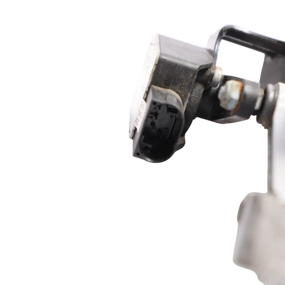 Light Leveling Height Sensor Rear Right O/S to VW Phaeton 3D Audi A8 D3 with Part number 4E0616572E VW Phaeton 3D Audi A8 D3 Light Leveling Height Sensor Rear Right O/S - SKU 4E0616572E - Part number 4E0616572E