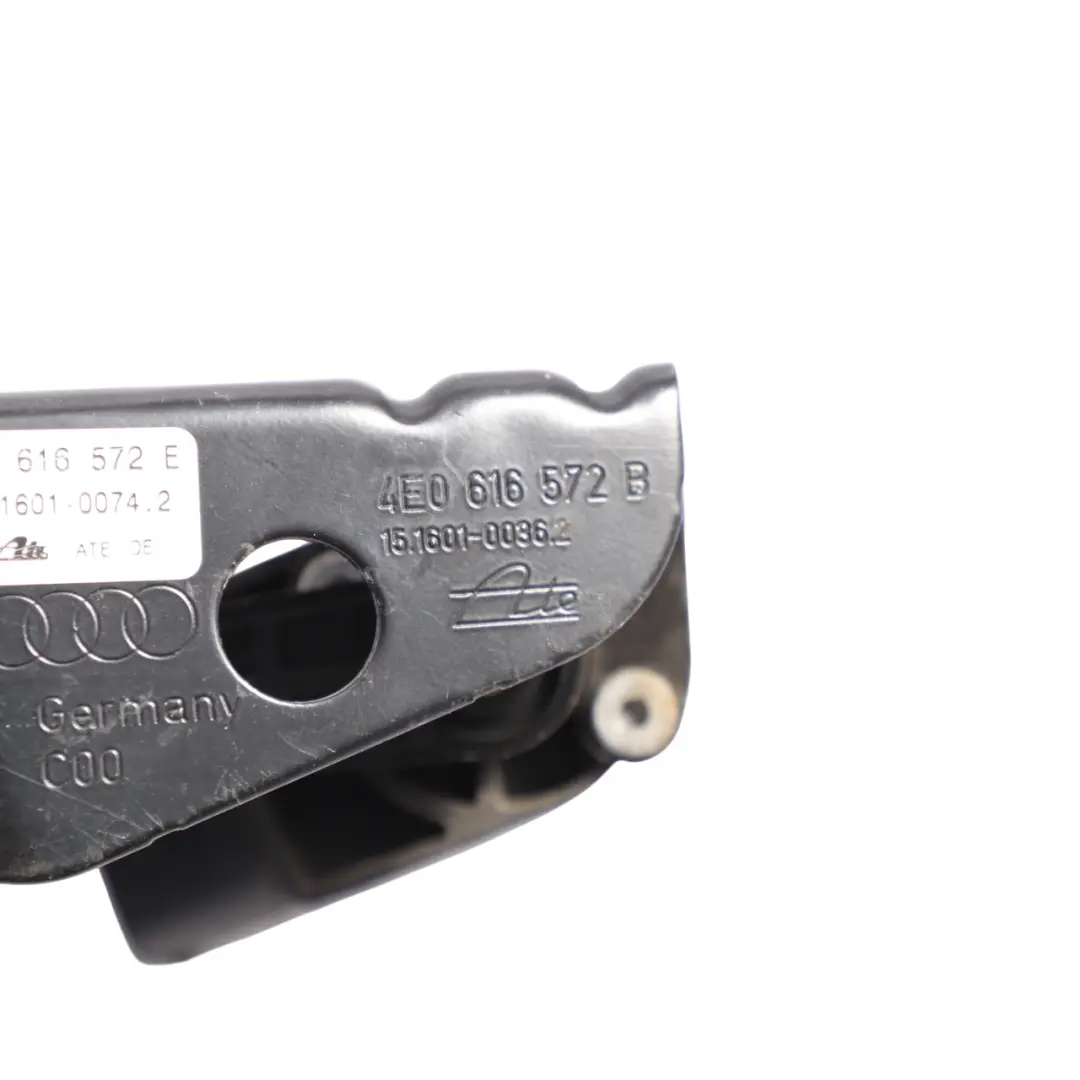 Light Leveling Height Sensor Rear Right O/S to VW Phaeton 3D Audi A8 D3 with Part number 4E0616572E VW Phaeton 3D Audi A8 D3 Light Leveling Height Sensor Rear Right O/S - SKU 4E0616572E - Part number 4E0616572E