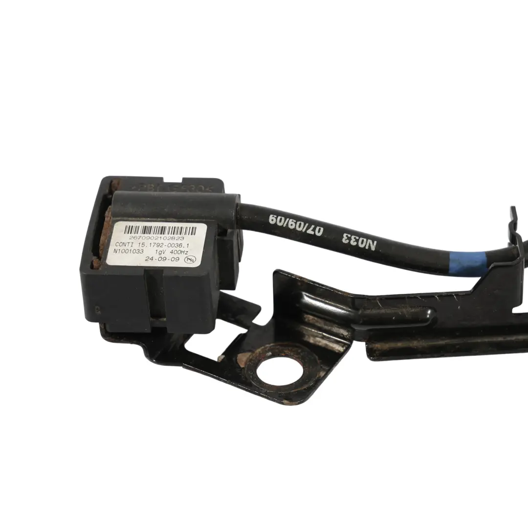 Capteur D'Amortisseur Pneumatique Avant Droit pour Audi A8 S8 D3 à propos du numéro de pièce 4E0616576K Audi A8 S8 D3 Capteur D'Amortisseur Pneumatique Avant Droit - SKU 4E0616576K-1 - Numéro de pièce 4E0616576K