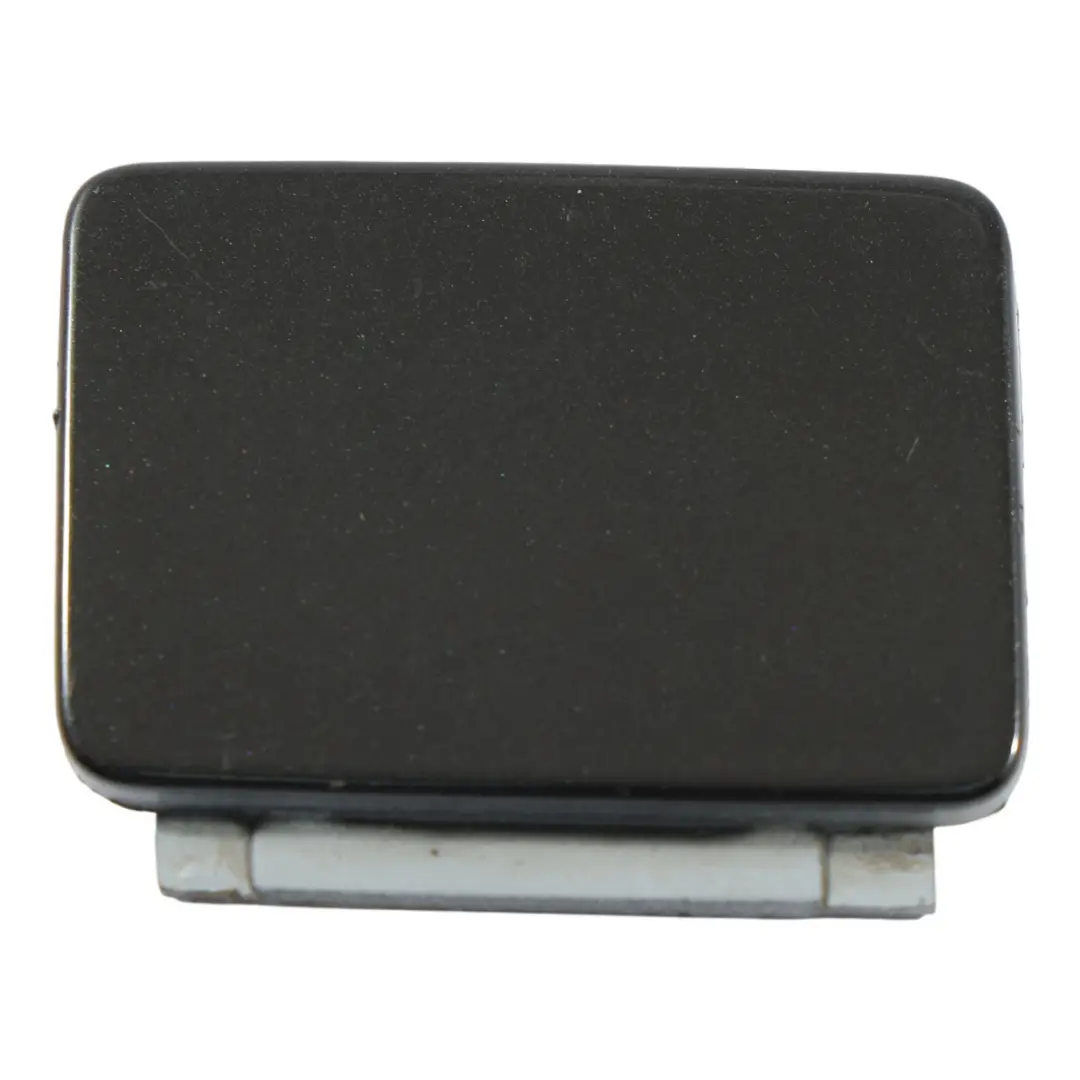 Osłona Haka Holowniczego Zderzak Tył Czarna Phantom Black Z9Y do Audi A8 D3 o numerze 4E0807441A Audi A8 D3 Osłona Haka Holowniczego Zderzak Tył Czarna Phantom Black Z9Y - SKU 4E0807441A-PHB - Numer Części 4E0807441A