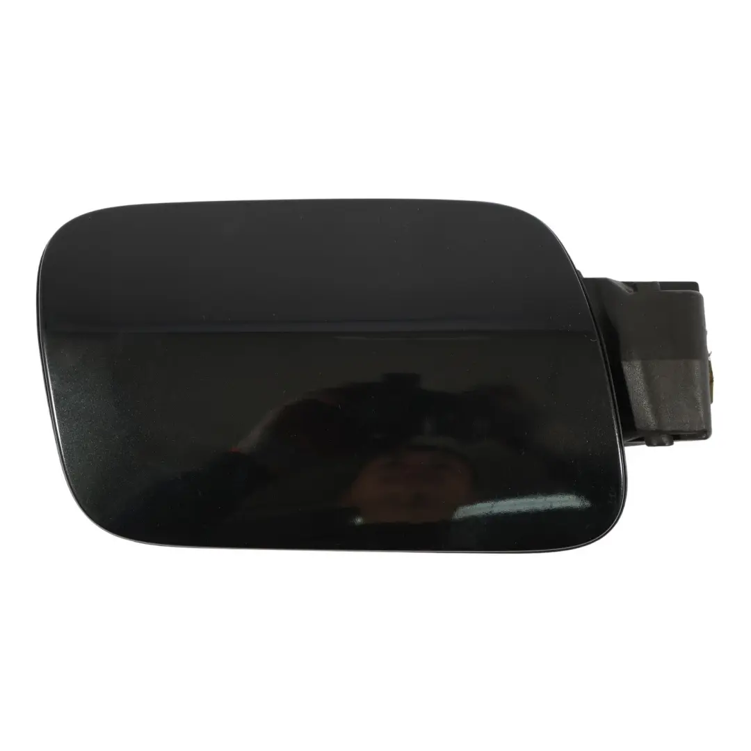Couvercle Trappe Carburant Noir Phantom - Z9Y 4E0809857E pour Audi A8 D3 à propos du numéro de pièce 4E0809857E-PHB Audi A8 D3 Couvercle Trappe Carburant Noir Phantom - Z9Y 4E0809857E - SKU 4E0809857E-PHB - Numéro de pièce 4E0809857E-PHB