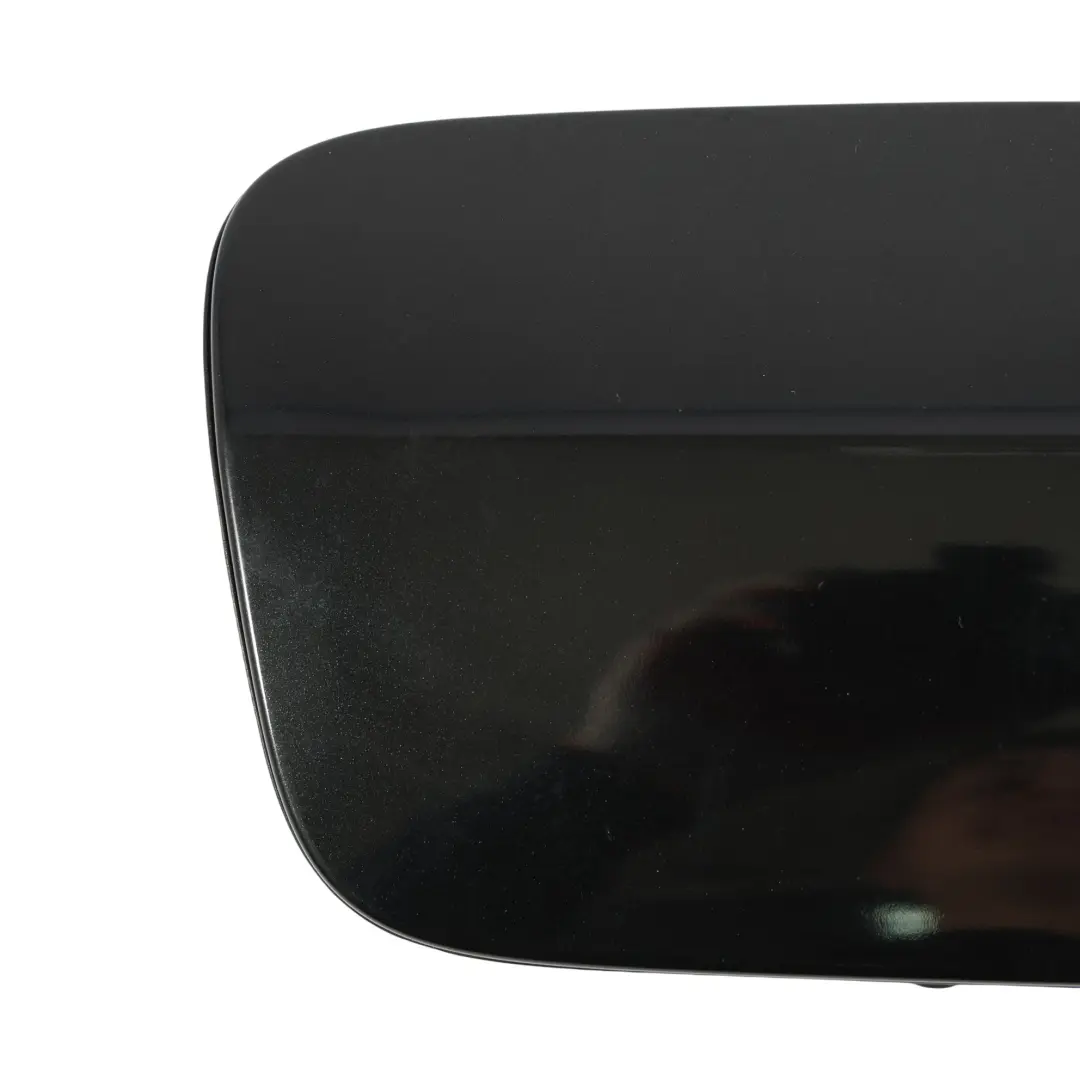 Audi A8 D3 Couvercle Trappe Carburant Noir Phantom - Z9Y 4E0809857E - SKU 4E0809857E-PHB - Numéro de pièce 4E0809857E-PHB