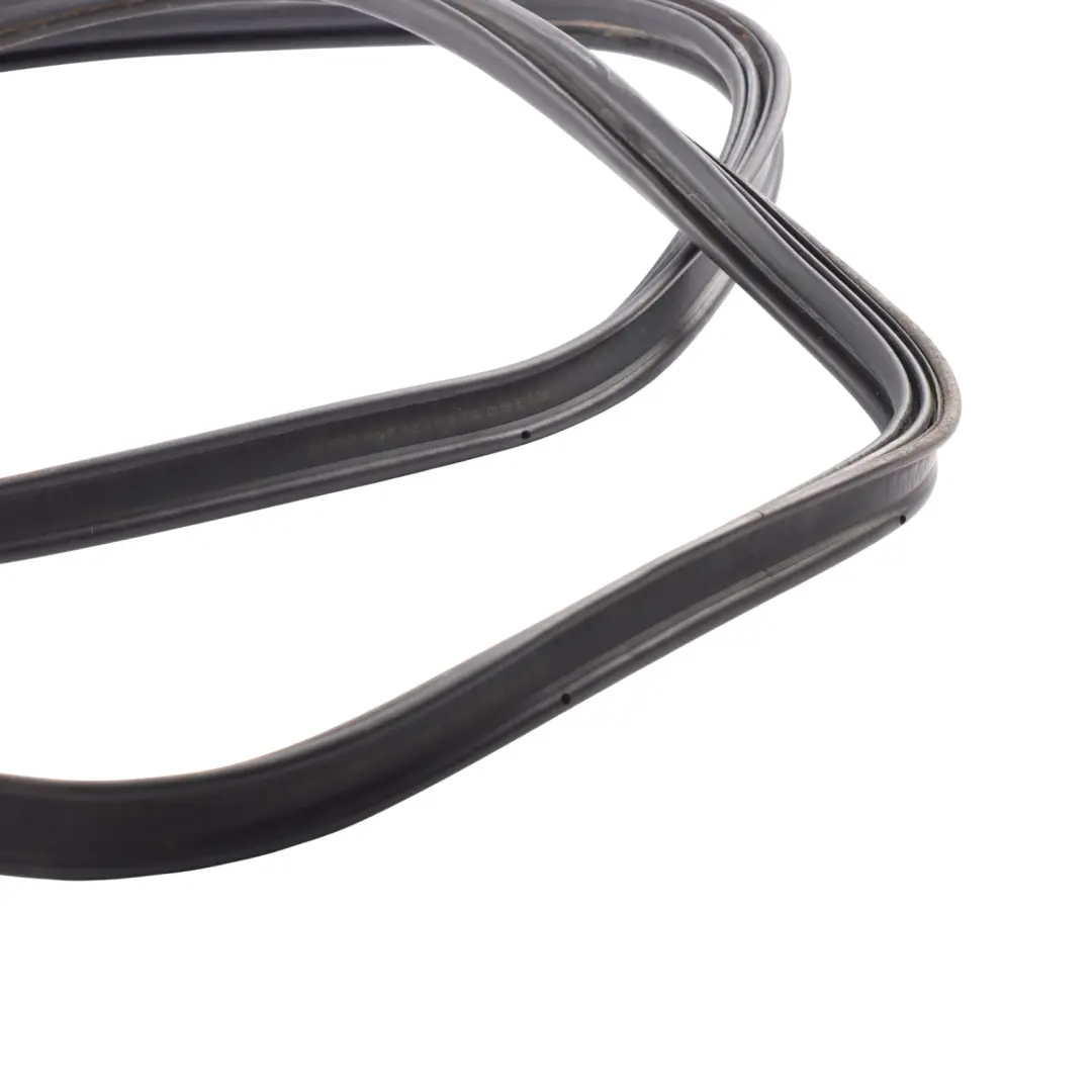 Junta Goma Sellado Tapa Maletero Portón Trasero 4E0827705D para Audi A8 S8 D3 con número de pieza 4E0827705E Audi A8 S8 D3 Junta Goma Sellado Tapa Maletero Portón Trasero 4E0827705D - SKU 4E0827705E - Número de pieza 4E0827705E