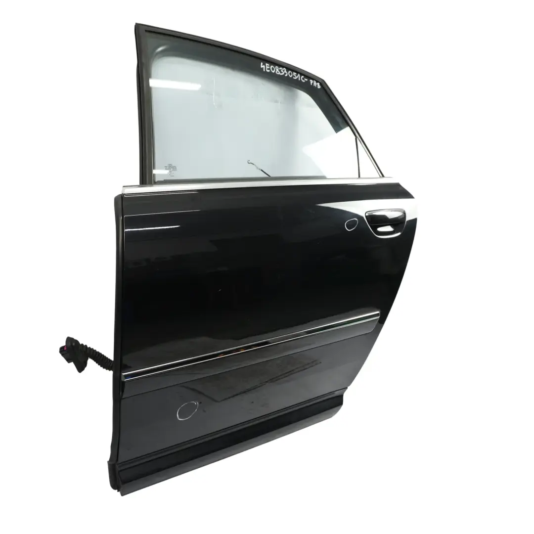 Drzwi Tylne Lewe Phantom Black Czarne - Z9Y do Audi A8 S8 D3 o numerze 4E0833051C Audi A8 S8 D3 Drzwi Tylne Lewe Phantom Black Czarne - Z9Y - SKU 4E0833051C-PHB - Numer Części 4E0833051C