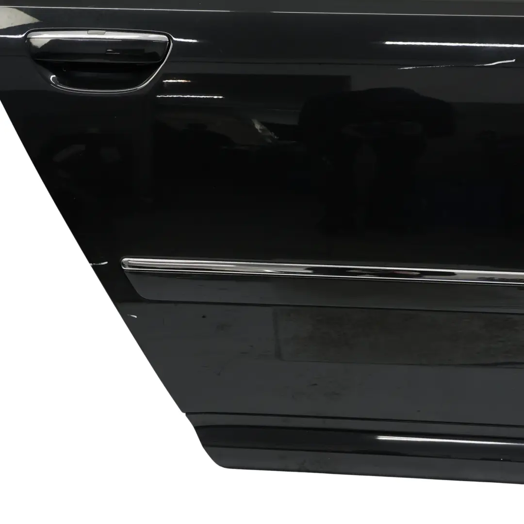 Drzwi Prawe Tylne Phantom Black Czarne - Z9Y do Audi A8 S8 D3 o numerze 4E0833052C Audi A8 S8 D3 Drzwi Prawe Tylne Phantom Black Czarne - Z9Y - SKU 4E0833052C-PHB - Numer Części 4E0833052C