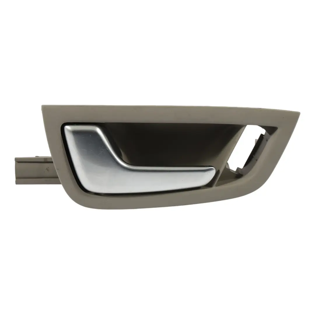 Osłona Klamki Wewnętrznej Drzwi Lewa Szara do Audi A8 S8 D3 o numerze 4E0837019 Audi A8 S8 D3 Osłona Klamki Wewnętrznej Drzwi Lewa Szara - SKU 4E0837019 - Numer Części 4E0837019