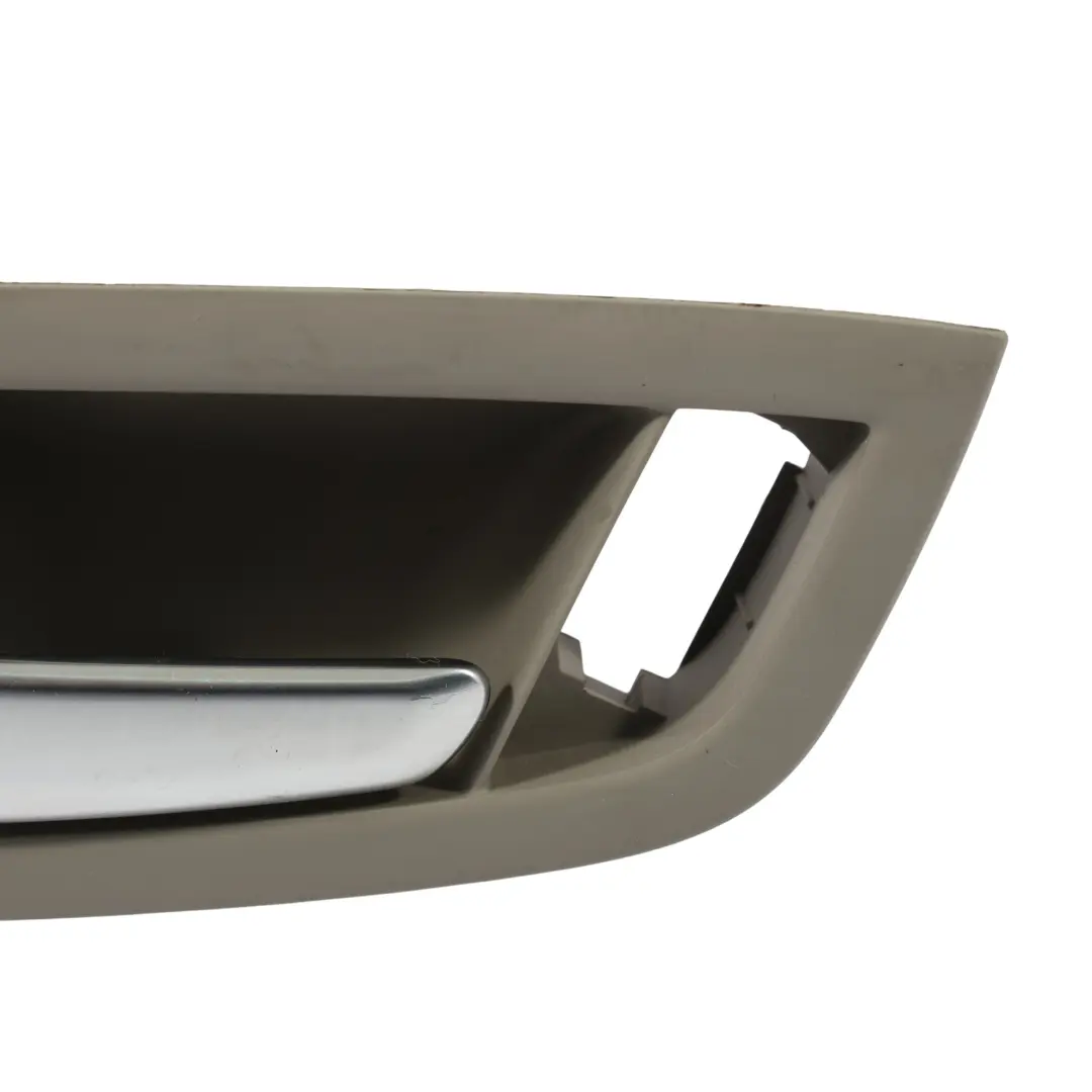 Innenraum Tür Haltegriff Abdeckung Links Grau für Audi A8 S8 D3 mit Teilenummer 4E0837019 Audi A8 S8 D3 Innenraum Tür Haltegriff Abdeckung Links Grau - SKU 4E0837019 - Teilenummer 4E0837019