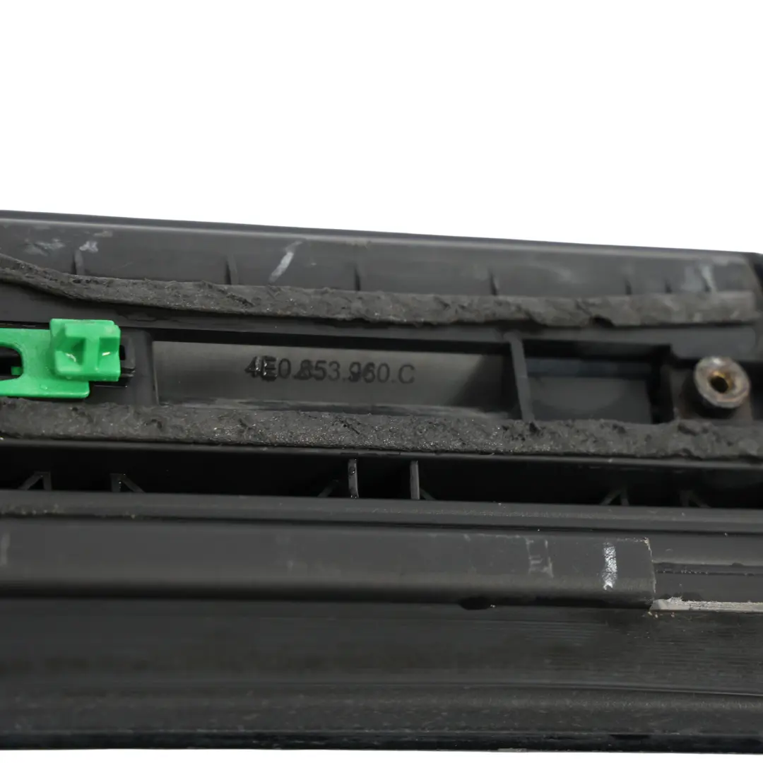 Moldura De Puerta Delantera Derecha Tapa Phantom Black Negro - Z9Y para Audi A8 S8 D3 con número de pieza 4E0853960C Audi A8 S8 D3 Moldura De Puerta Delantera Derecha Tapa Phantom Black Negro - Z9Y - SKU 4E0853960C-PHB - Número de pieza 4E0853960C