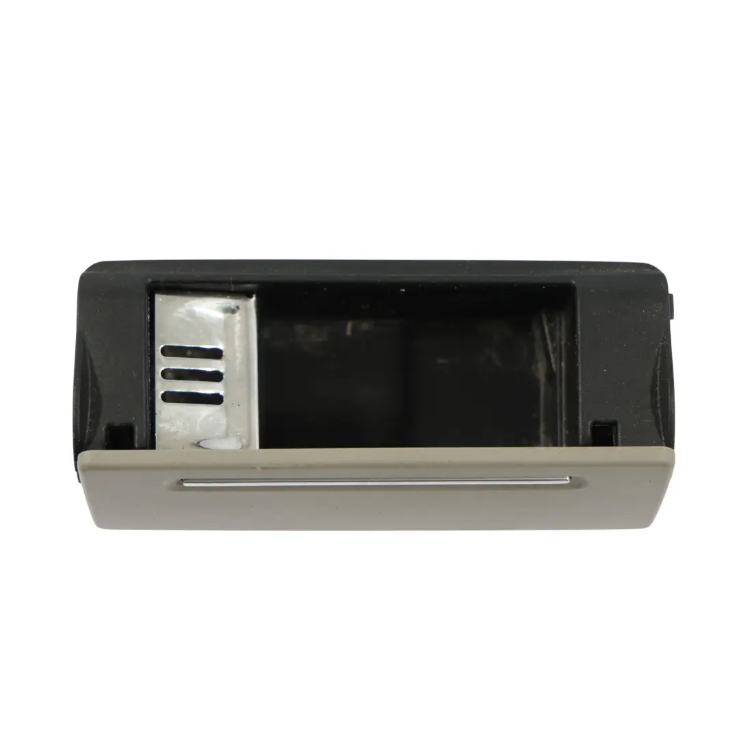 Audi S8 D3 Embellecedor Cenicero Puerta Trasera Gris Platino Derecha 4E0857406E - SKU 4E0857405E - Número de pieza 4E0857405E